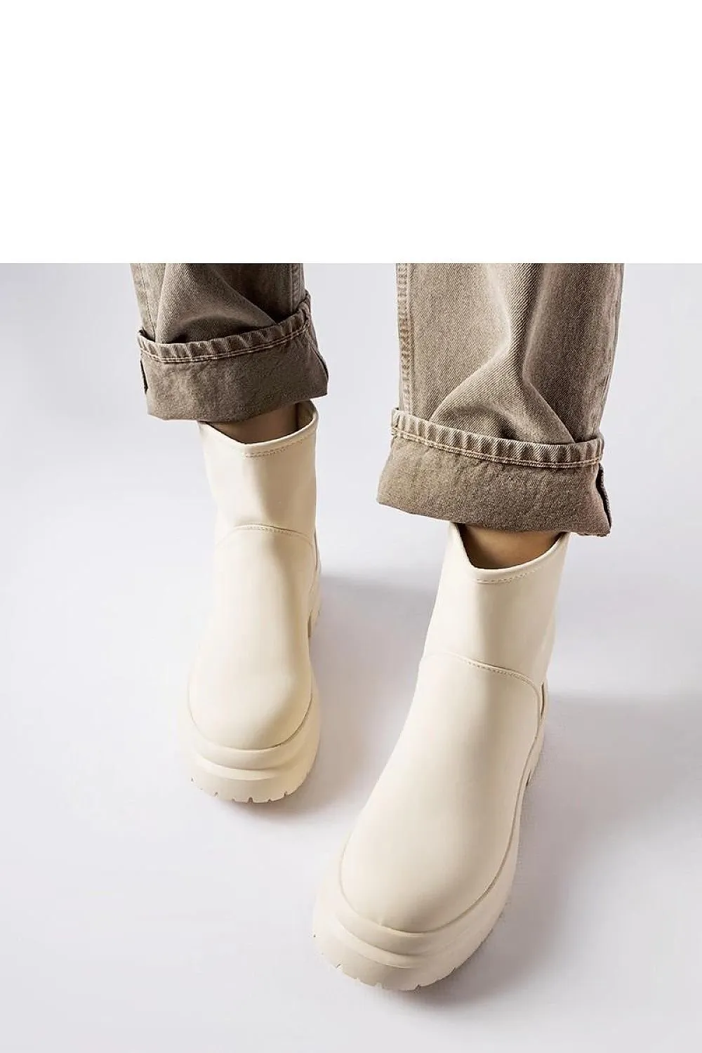 Black insulated rubber ankle boots