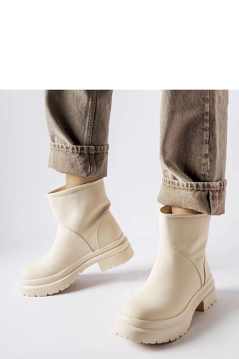 Black insulated rubber ankle boots