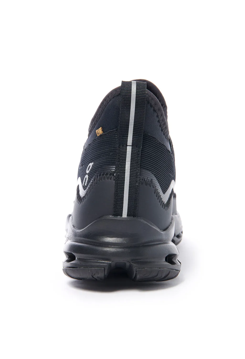 On Cloudaway WP Suma Shoes - All Black