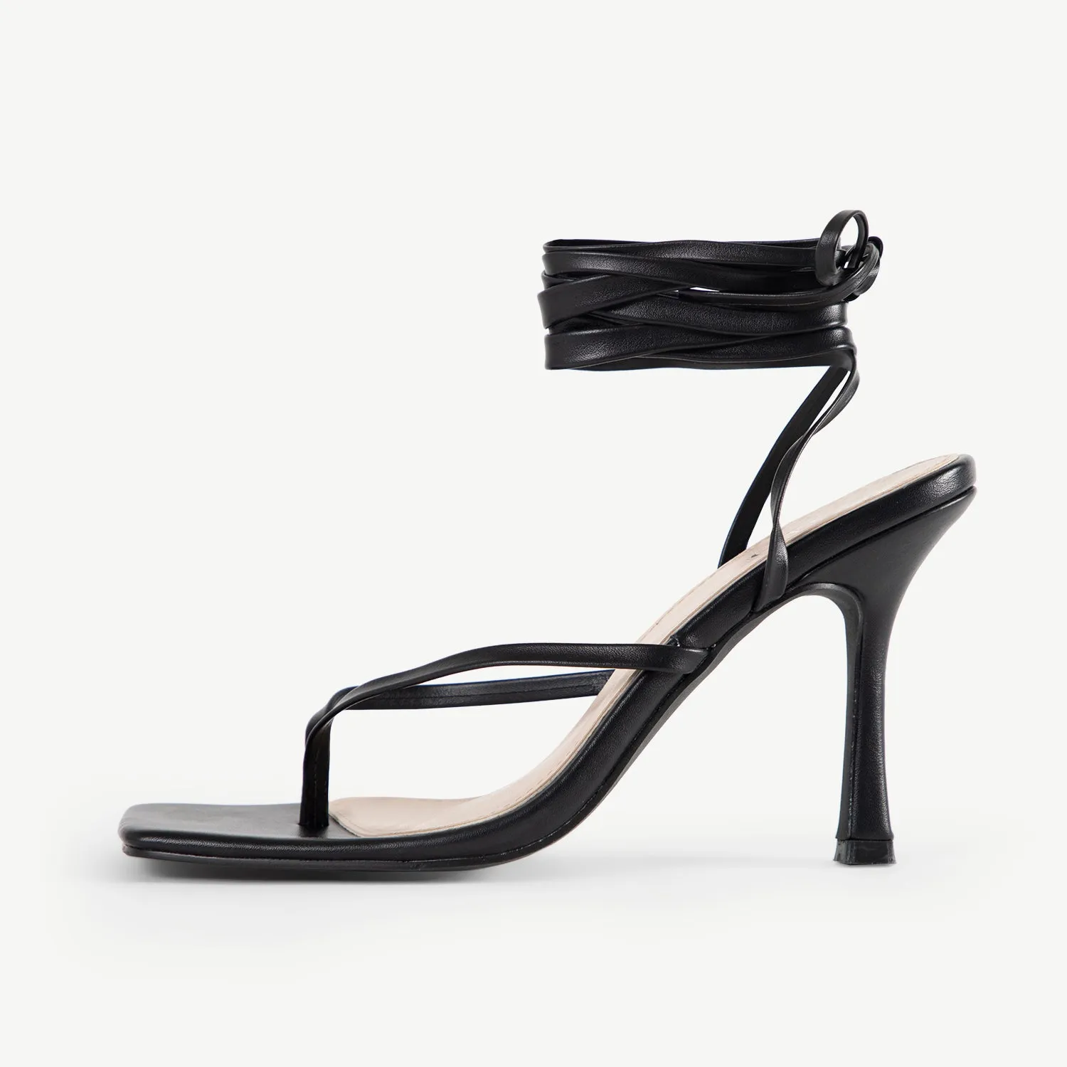 RAID Yohana Strappy Sandal In Black